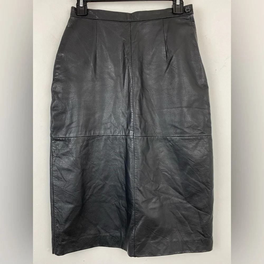Vintage Avon Fashions size 7/8 Women’s Black Leather Pencil Skirt